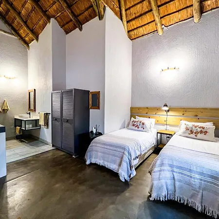 24 Degrees South Country Estate Villa Hoedspruit Exterior photo