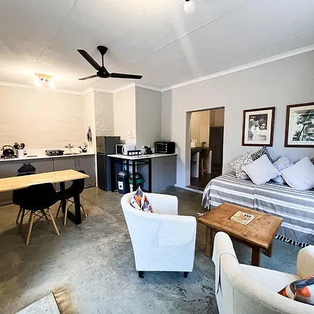 24 Degrees South Country Estate Villa Hoedspruit Exterior photo