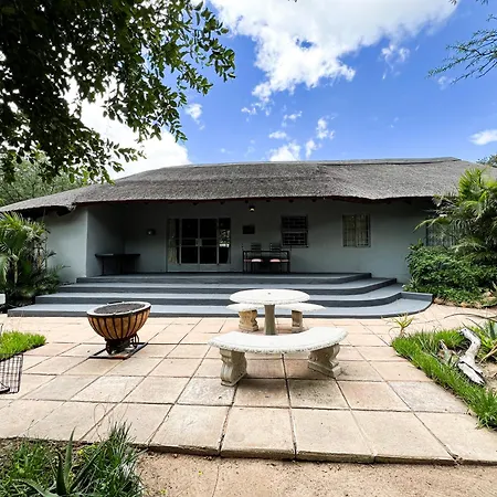 24 Degrees South Country Estate Villa Hoedspruit Exterior photo